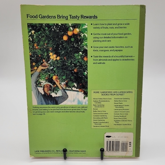 Sunset Books - How to Grow Fruits, Nuts, Berries   Paperback​​​ - Picture 4 of 6